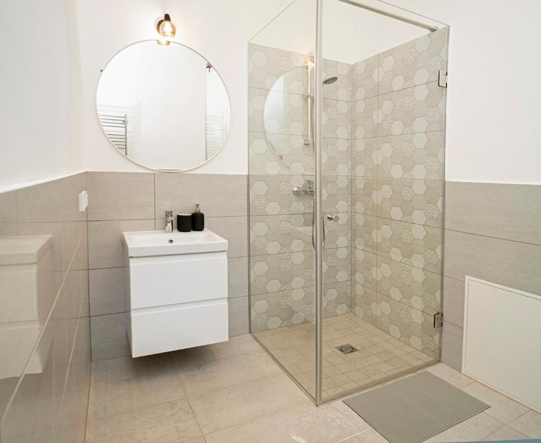 Central Station Apartment No3 Kaunas Esterno foto